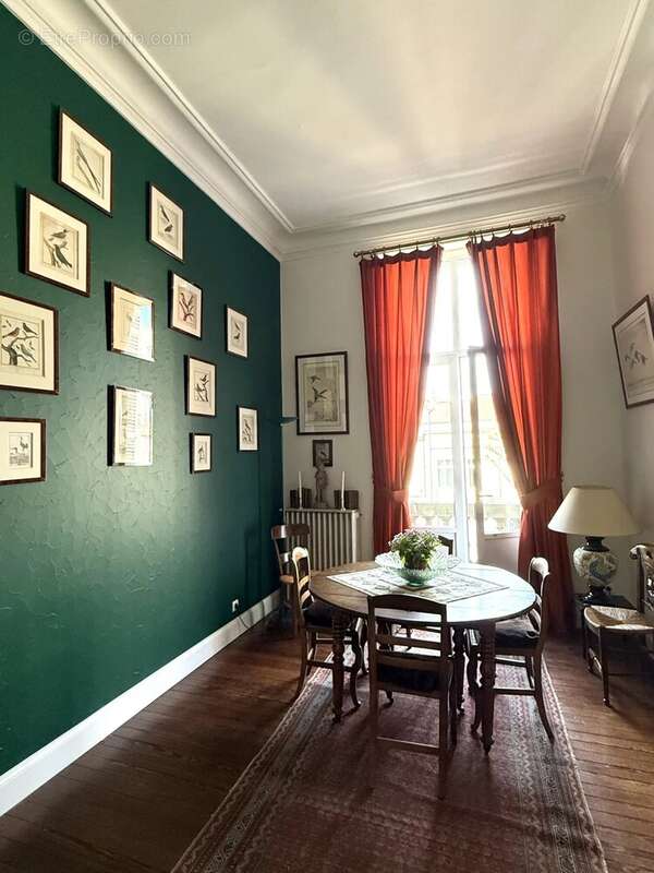 Appartement à BORDEAUX