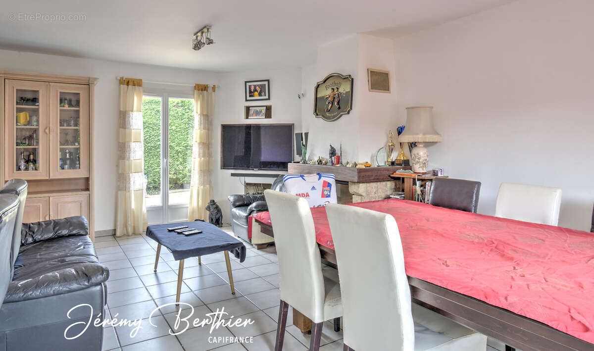Maison 5 pièces aux Échets (01700) – sur terrain de 800 m² - photo 3