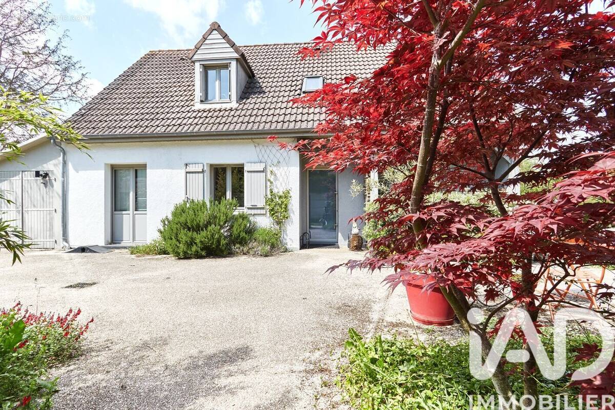Photo 1 - Maison à MONTIGNY-LES-CORMEILLES