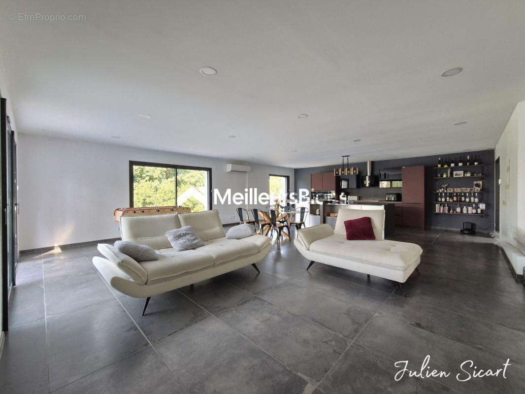 Villa contemporaine plain pied de 172m² - photo 5