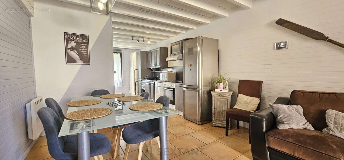 Maison à VEZAC