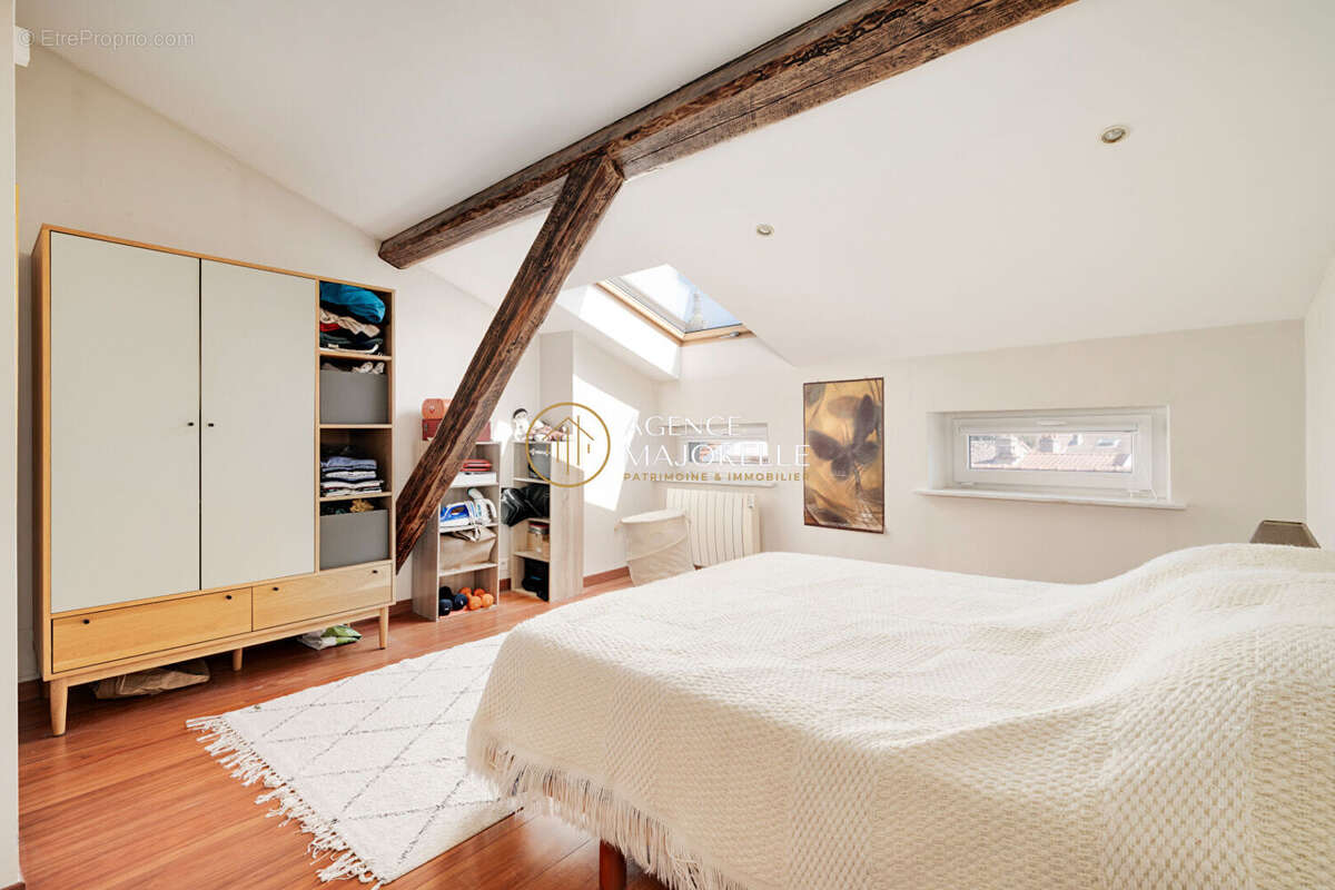 NANCY - Duplex de 154m2 (131 m² Carrez) aux volumes exceptionnels ! - photo 3