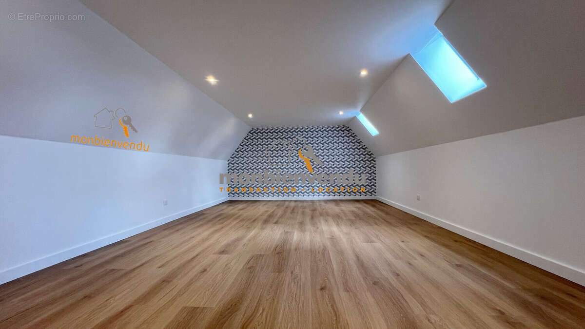 Maison à ARPAJON-SUR-CERE