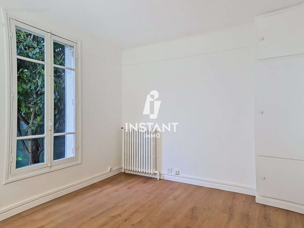 Chambre 11m² - Maison à MAISONS-ALFORT