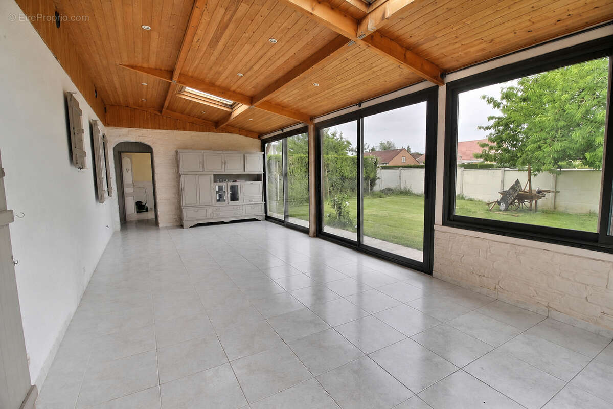 Maison à COURVILLE-SUR-EURE