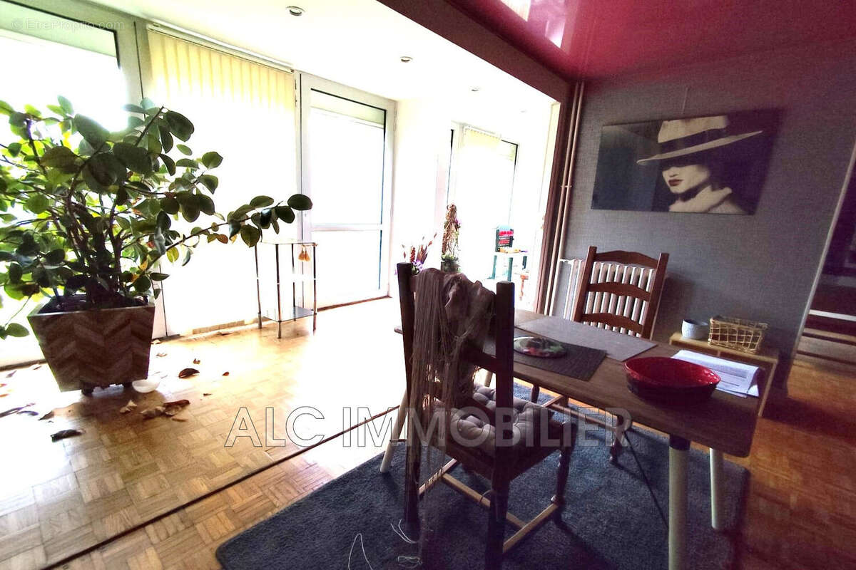 Appartement 98 m² à Alencon  - photo 4
