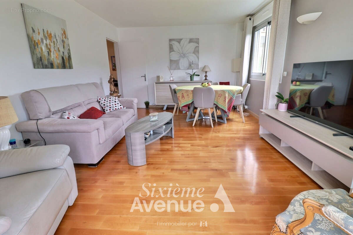Appartement à CHAVILLE