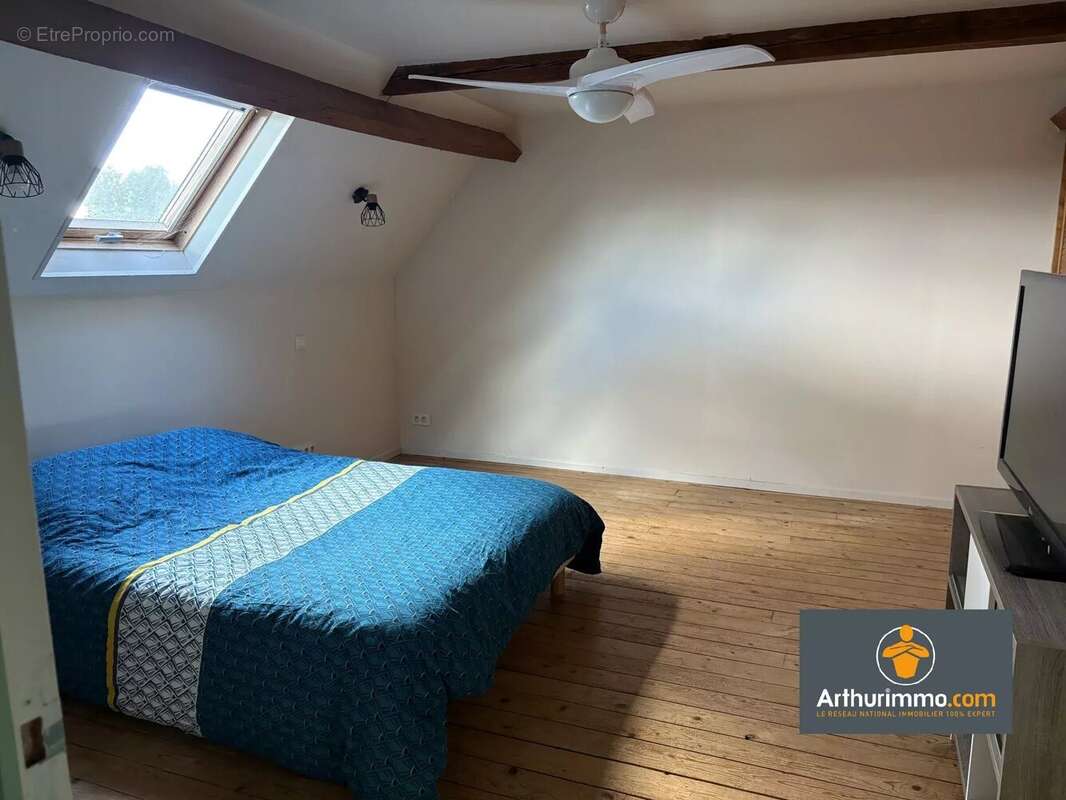 Maison à BOURG-ET-COMIN