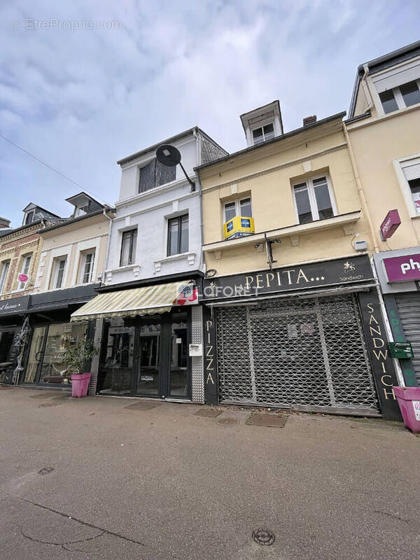 Maison à LILLEBONNE