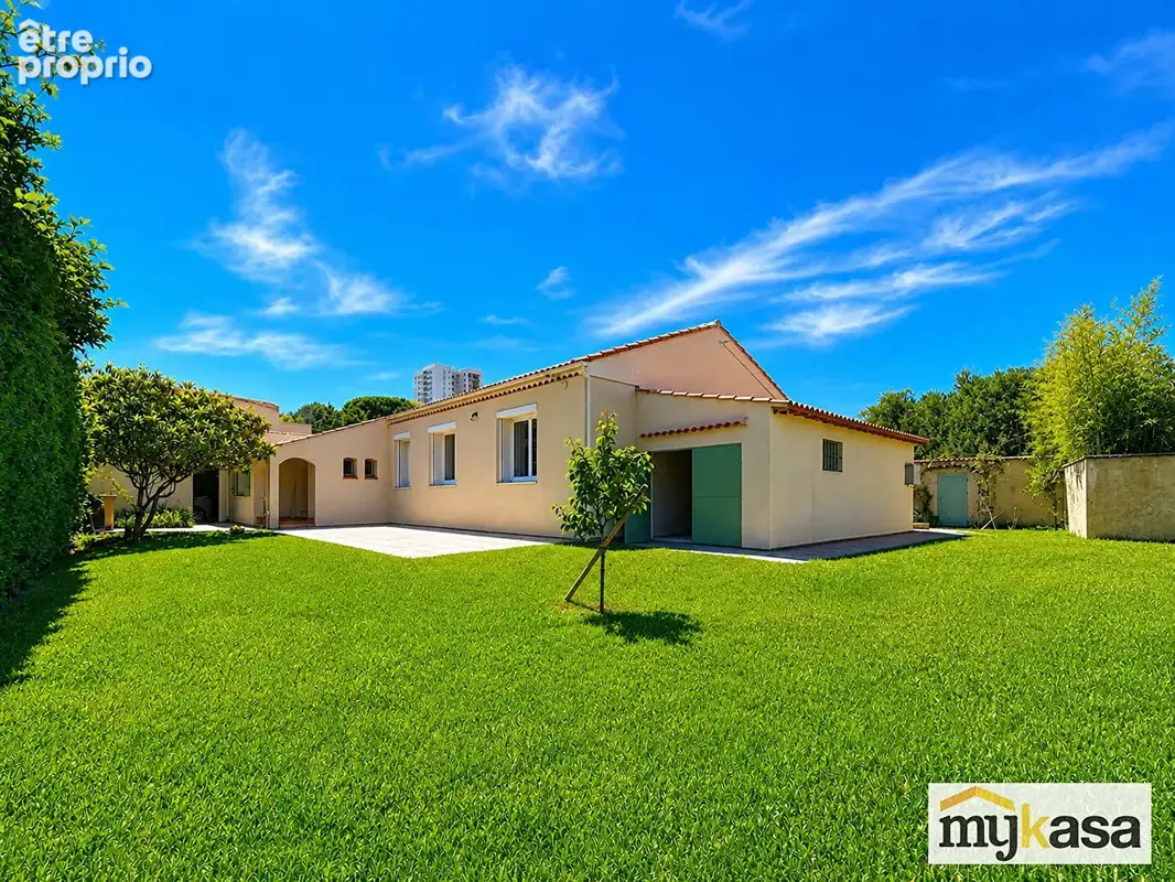 Maison Martigues T6 de plain-pied 140 m² avec jardin paysagé - photo 12