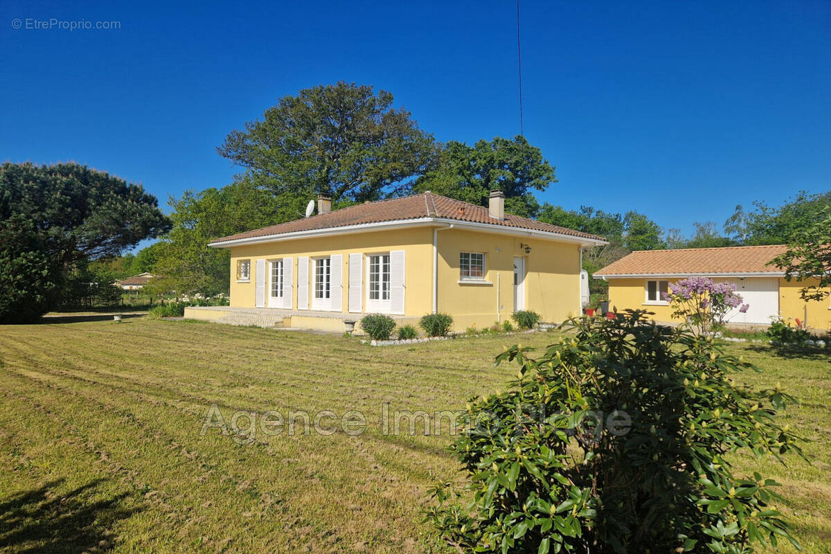 Maison à GRAYAN-ET-L'HOPITAL