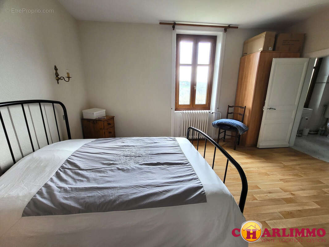 Maison à SAINT-JUNIEN