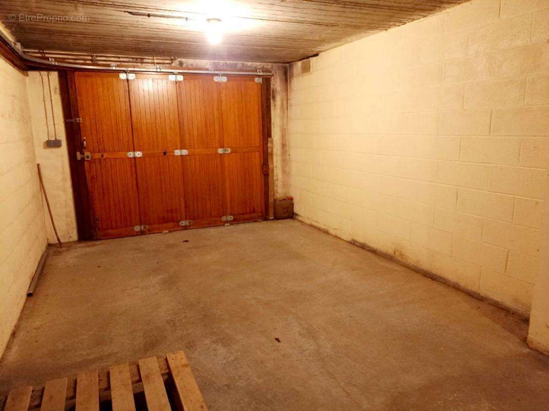 Maison à AVESNES-SUR-HELPE