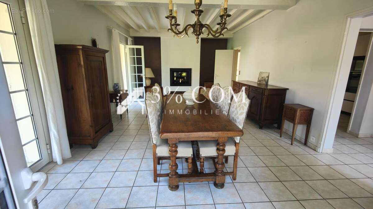 Maison à SAINT-PIERRE-DU-MONT