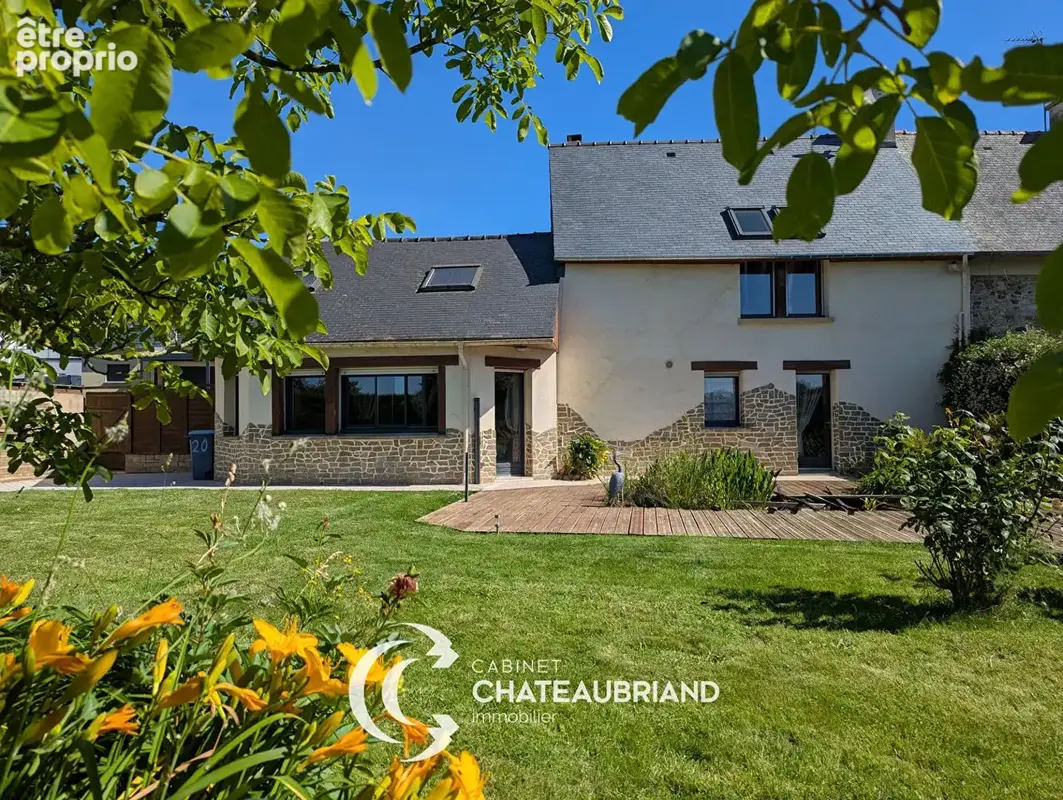 Photo Maison à Saint-Aubin-D'aubigne au prix de 419 200€