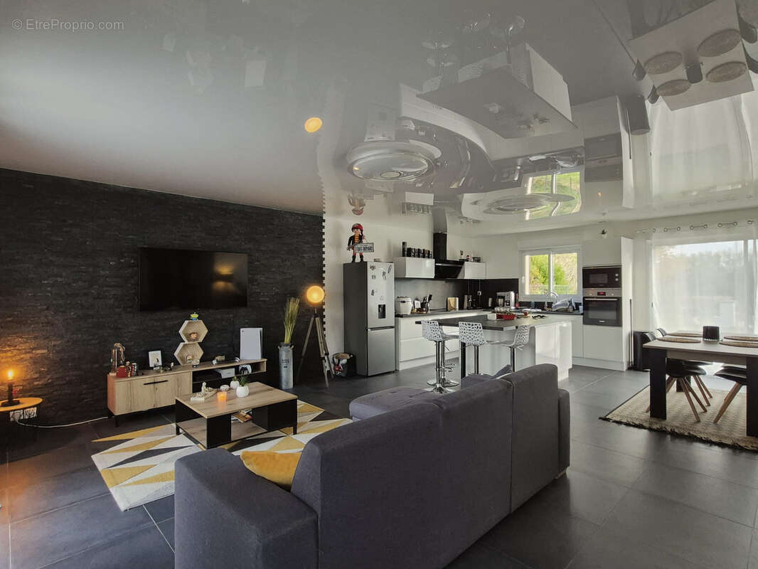 Maison à SAINT-ROMAIN-SUR-CHER