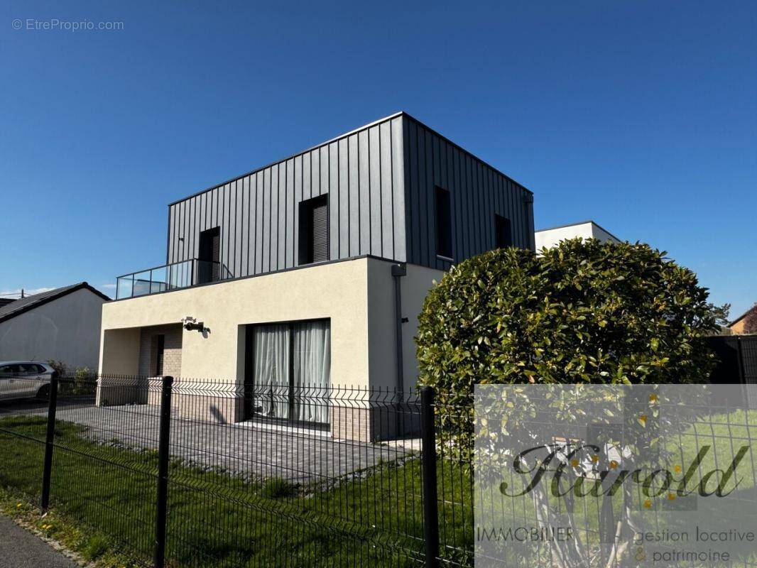 titre - Maison à CAMON