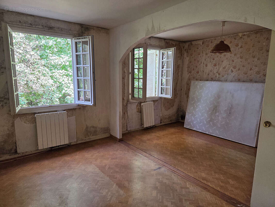 Maison à SAINT-BENIN-D&#039;AZY