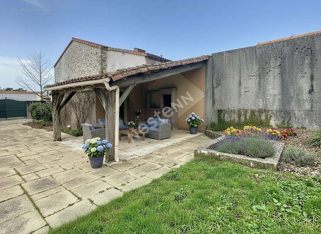 Maison à LE LONGERON