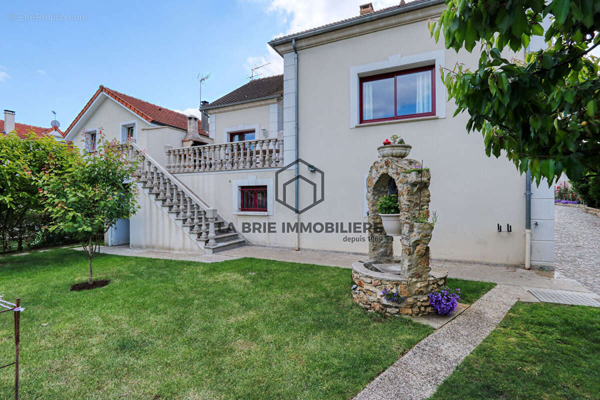 Maison à VILLECRESNES