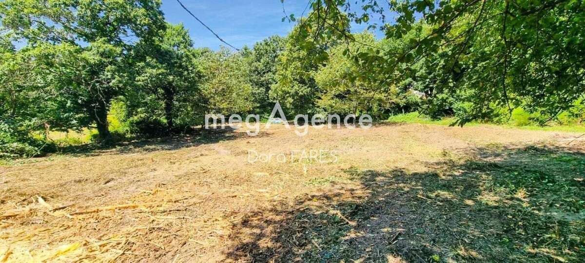 ** Terrain de 2003 m² à bâtir et construire sur Marcoussis** - photo 2