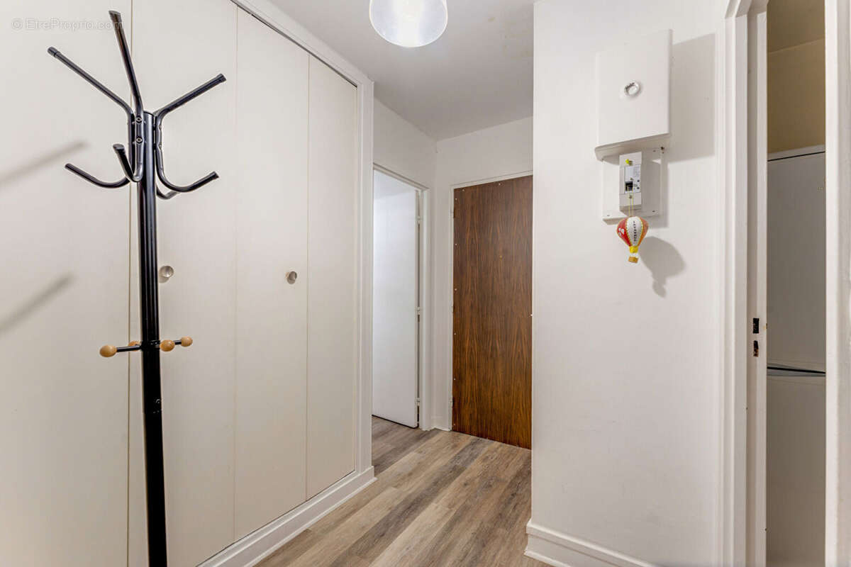 Appartement à PARIS-20E