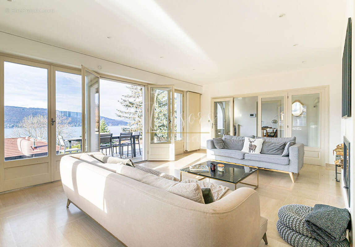 Maison à VEYRIER-DU-LAC