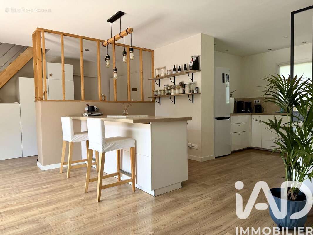 Photo 9 - Maison à CORDEMAIS