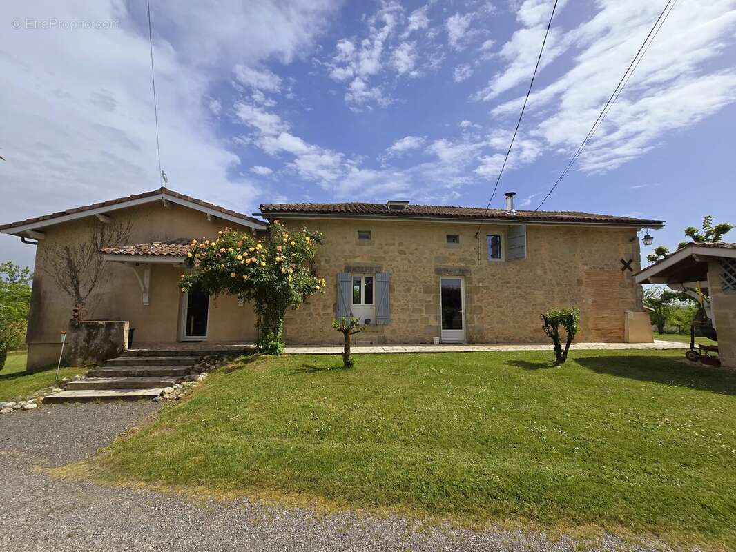 Maison à LAUZUN