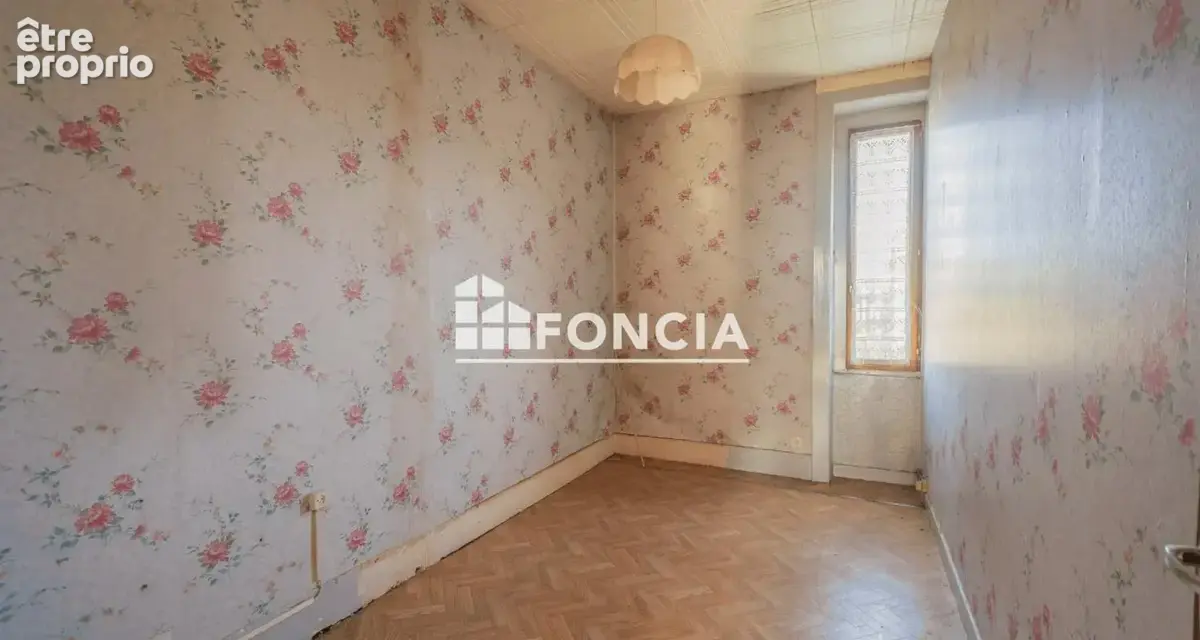 Immeuble de rapport à rénover avec terrain constructible · Firminy centre - photo 3