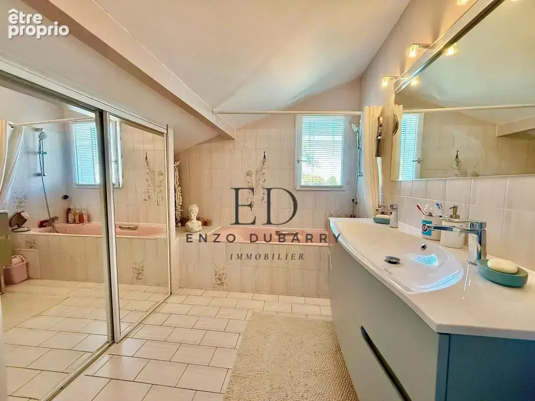 Maison 5 pièces 142 m² à vendre à Bassussarry (64200) - photo 15