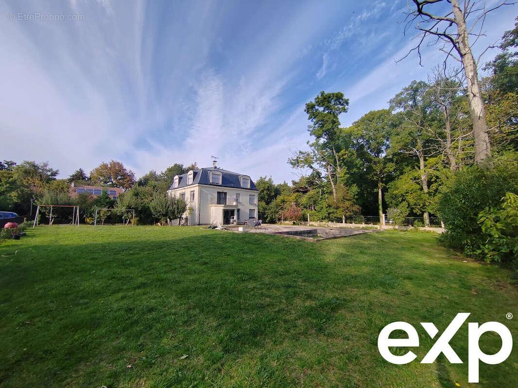 Maison à TRIEL-SUR-SEINE