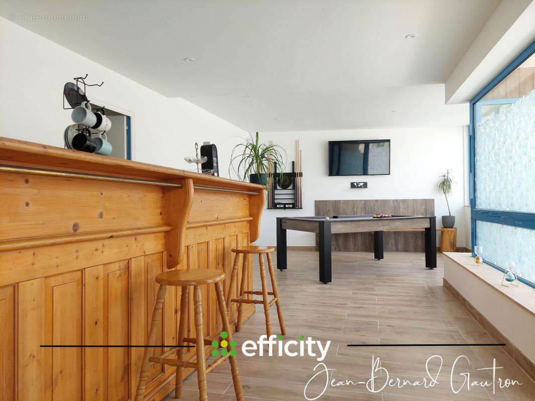 Maison à SAINT-NICOLAS-DU-PELEM