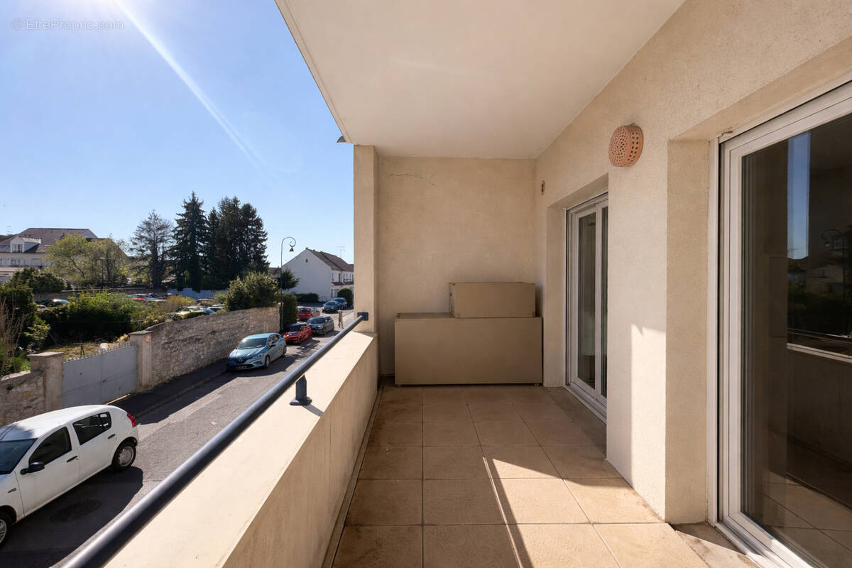 Appartement à LAMORLAYE