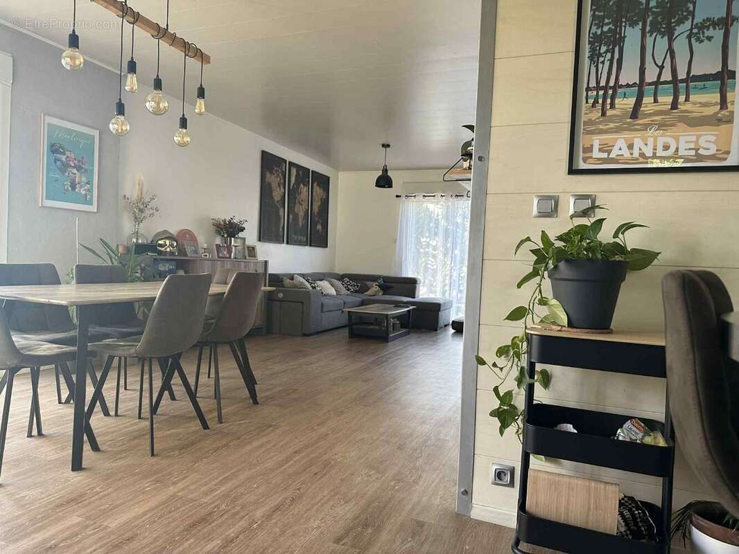 Maison à MORTAGNE-SUR-SEVRE