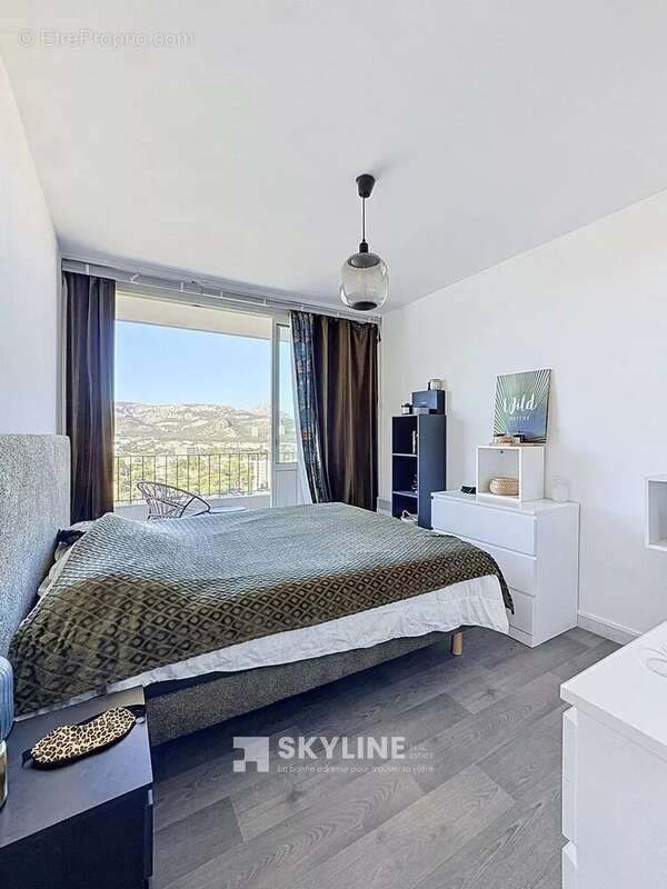Appartement à MARSEILLE-9E
