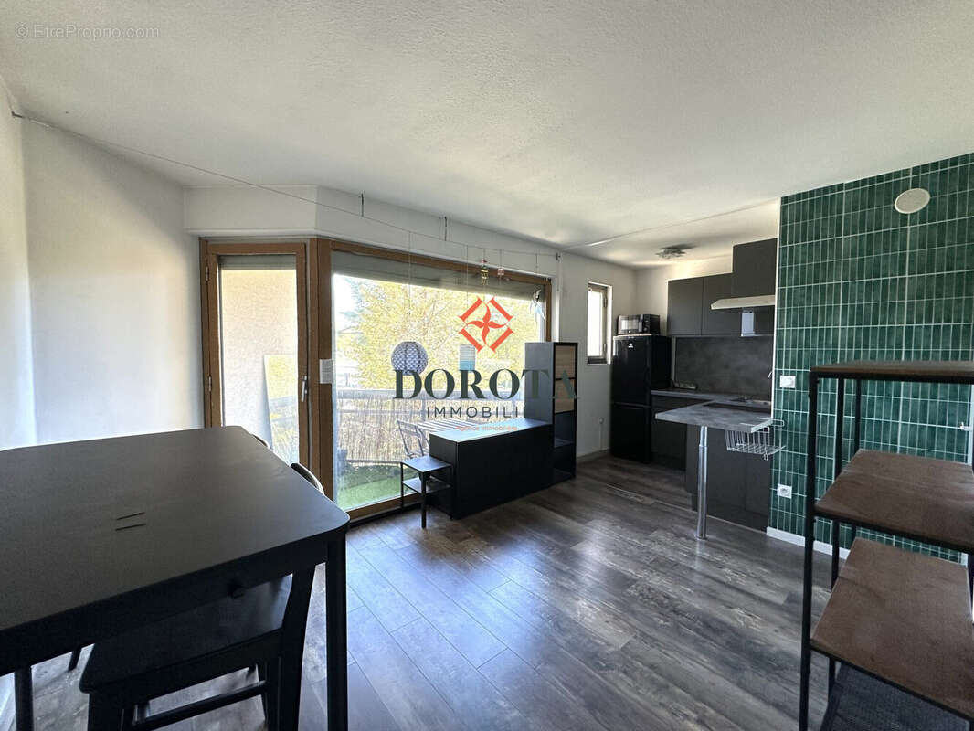 Appartement à MEYLAN