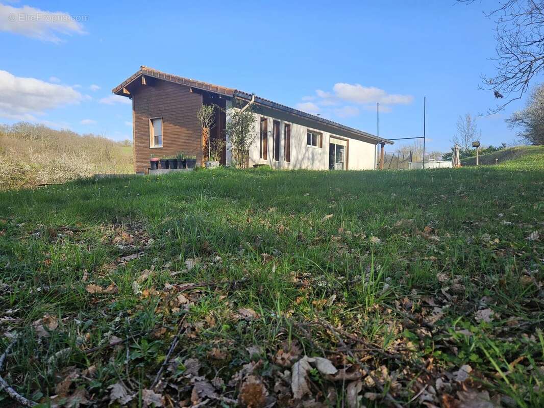 Maison à ORDAN-LARROQUE