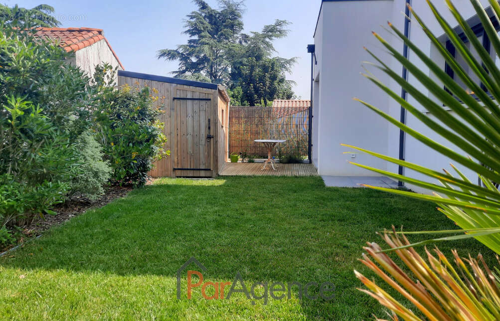 Maison à VAUX-SUR-MER