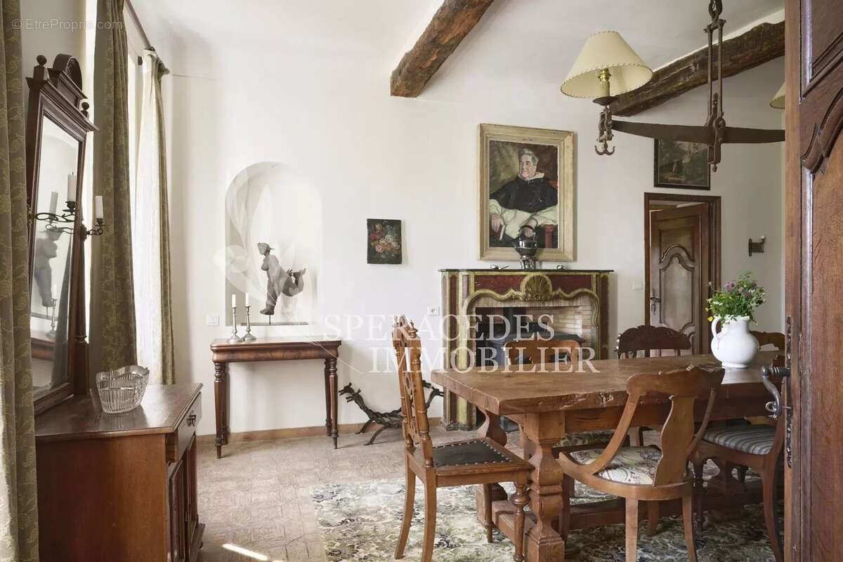 Maison à PEYMEINADE