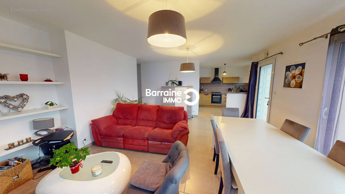 Maison à PLOUGONVELIN