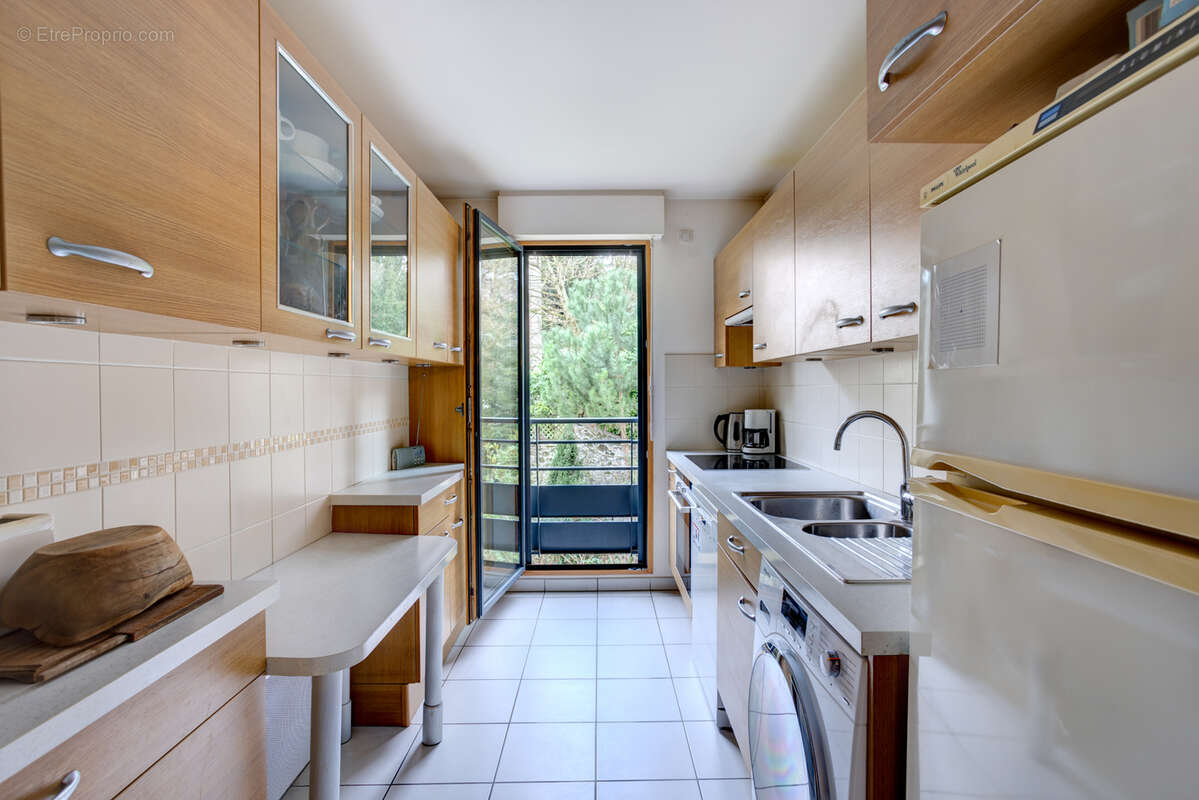 Appartement à VILLE-D'AVRAY