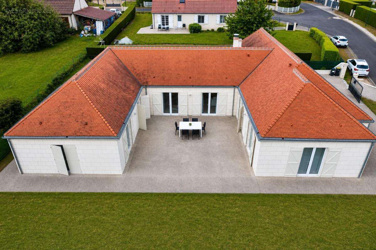 Maison à MESLAND