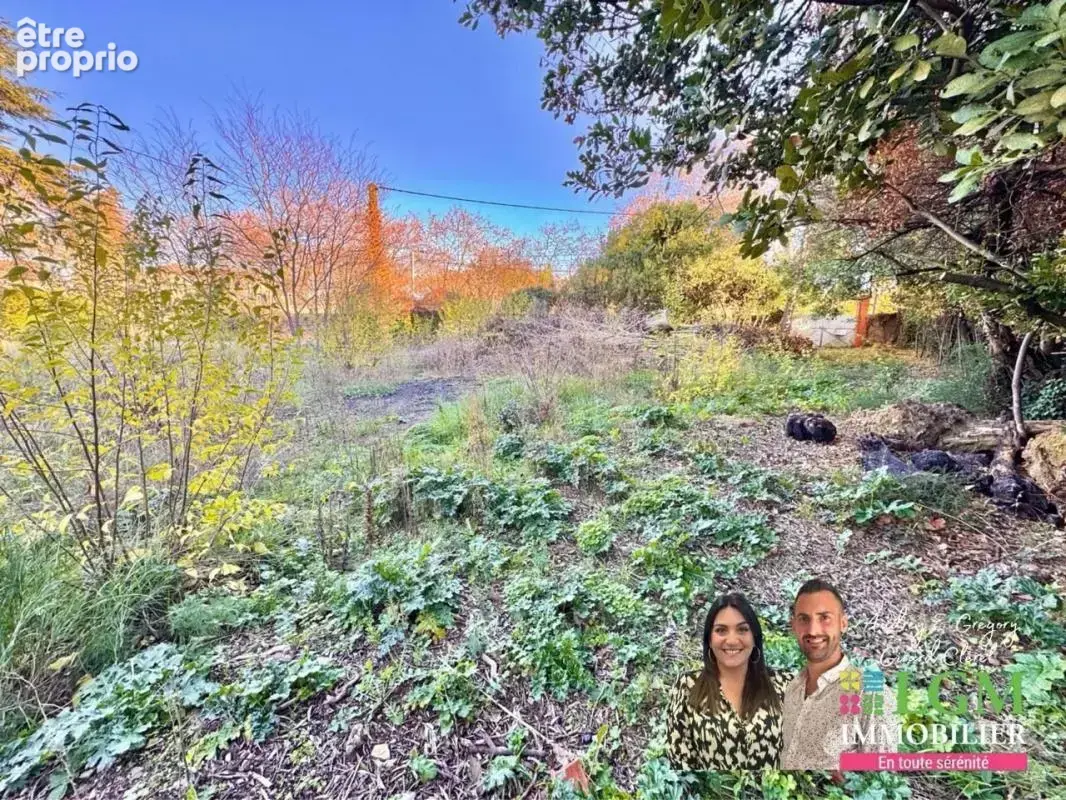 Terrain constructible de 1941 m² à Paulhan - photo 3