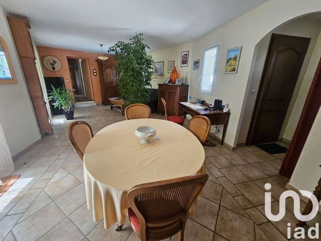 Photo 7 - Maison à CLANSAYES