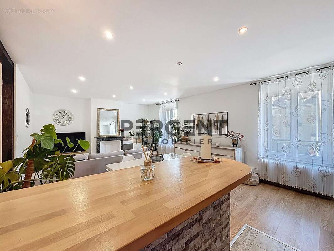 Appartement à CHARLEVILLE-MEZIERES