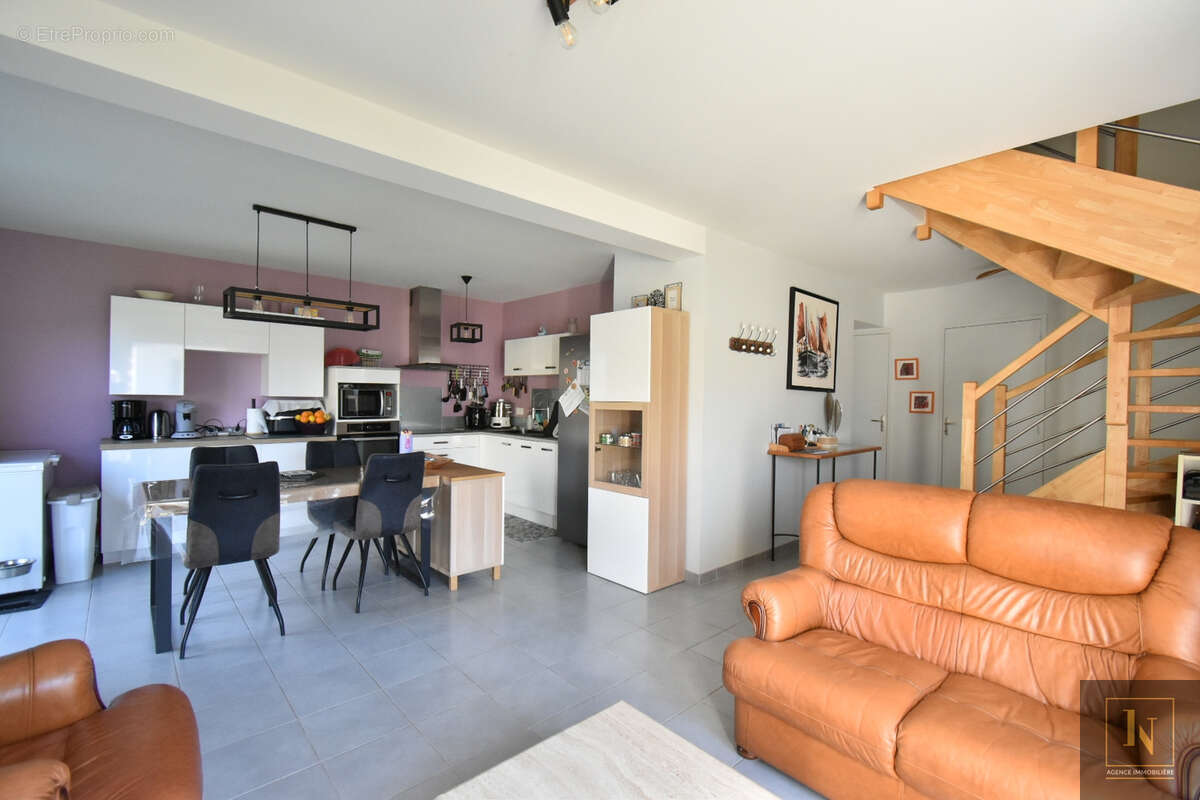 Maison à NOYALO
