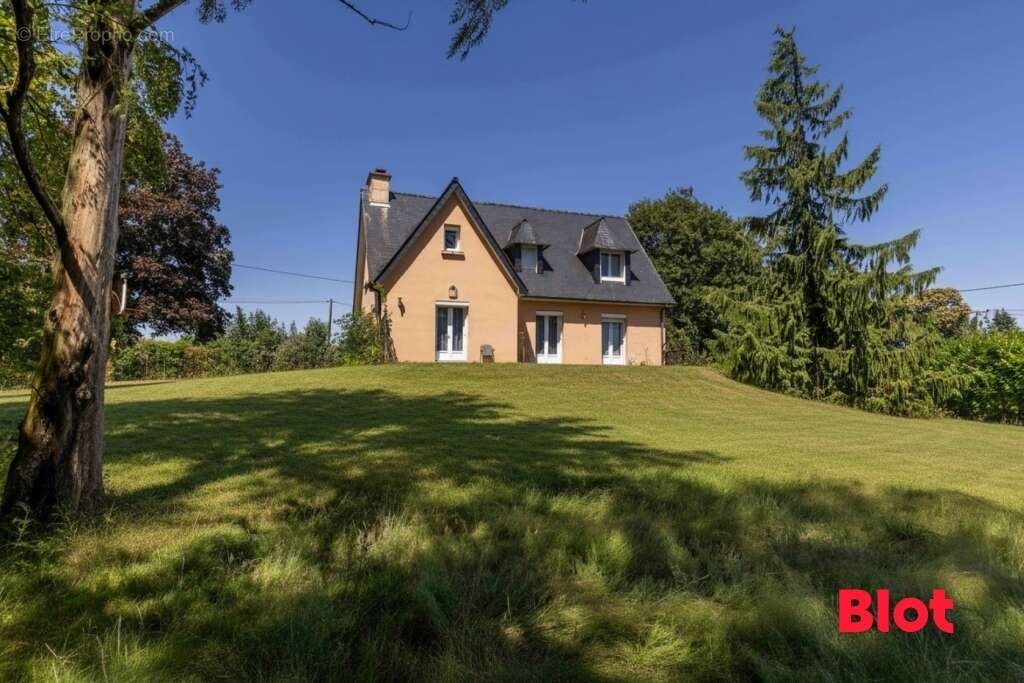 Maison 130 m² à Saint-Armel  - photo 1