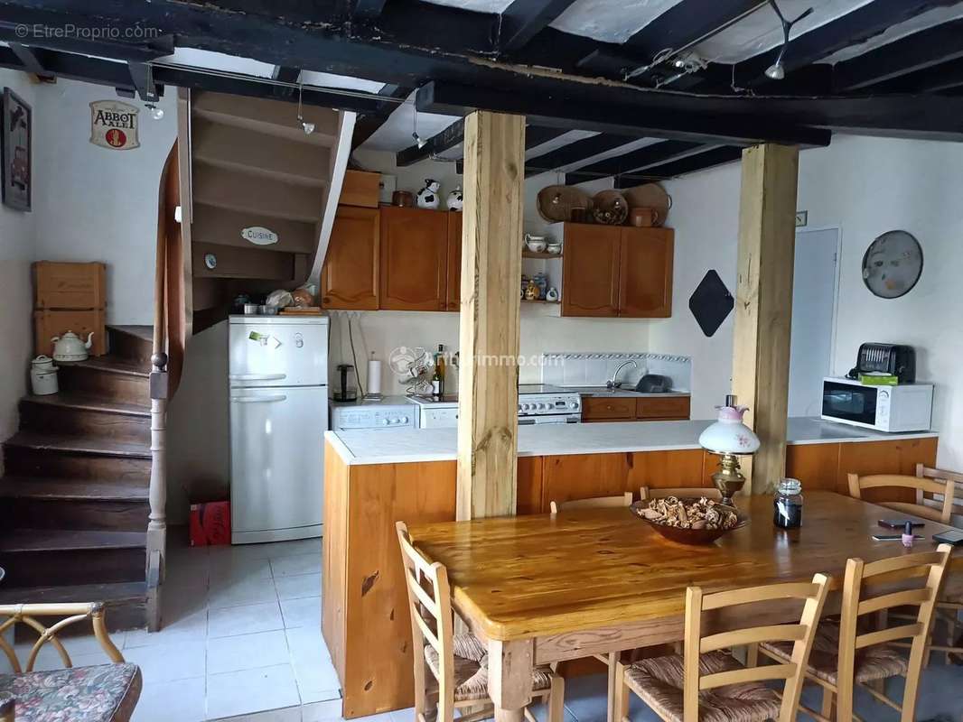 Appartement à SAINT-AUBIN-DU-DESERT