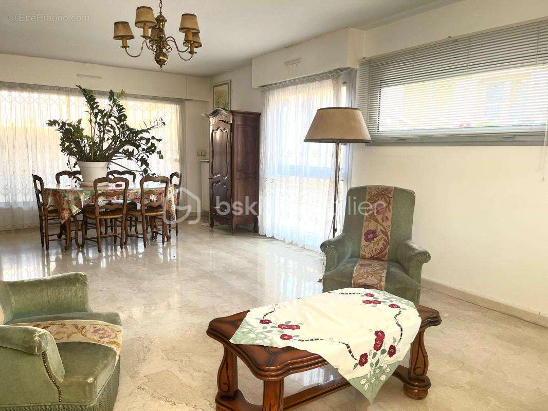 Appartement à NIMES